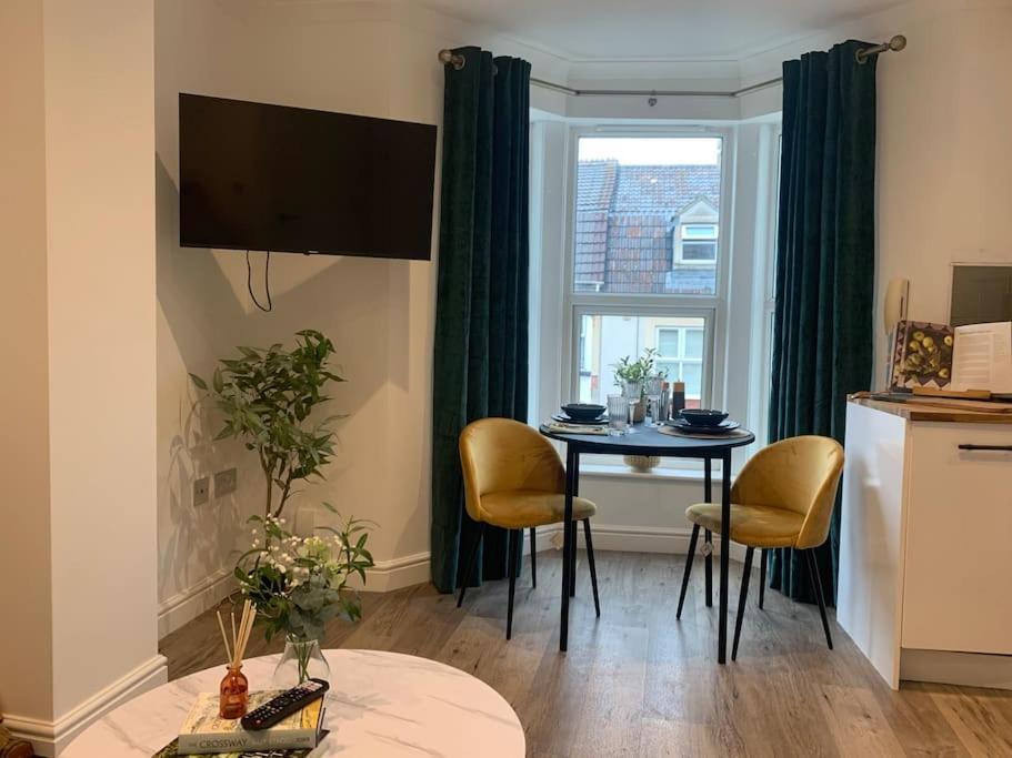 Alto - Lovely 2 Bedroom Serviced Apartment Bristol By Mint Stays Екстериор снимка